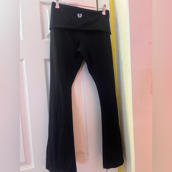 PINK Victoria's Secret Classic fold over Black Leggings - Picture 5 of 6